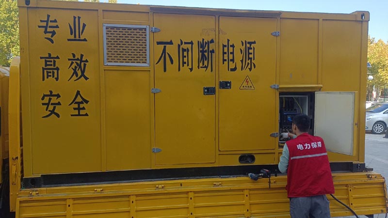 钟祥柴油发电机组和UPS电源配合使用时，如何避免切换过程中的电力中断？