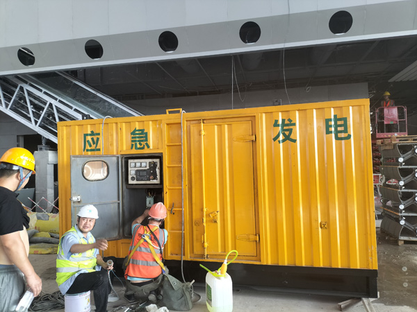 钟祥怎样判断空气滤清器是否需要更换？